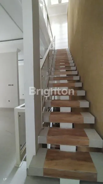 image RUMAH BARU 4 LANTAI ADA ROOF TOP CIPUTAT TANGERANG SELATAN (5)