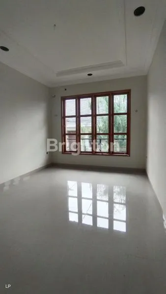 image RUMAH BARU 4 LANTAI ADA ROOF TOP CIPUTAT TANGERANG SELATAN (3)