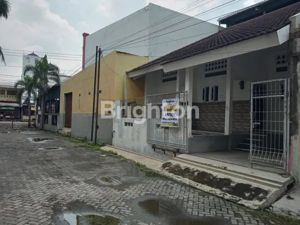 image RUMAH KELUARGA KECIL UNTUK HOME INDUSTRI (2)