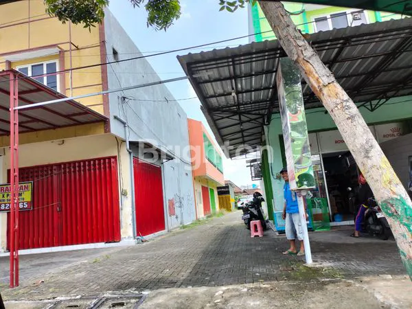 image RUKO STRATEGIS DI JALAN UTAMA KOTA MADIUN (2)