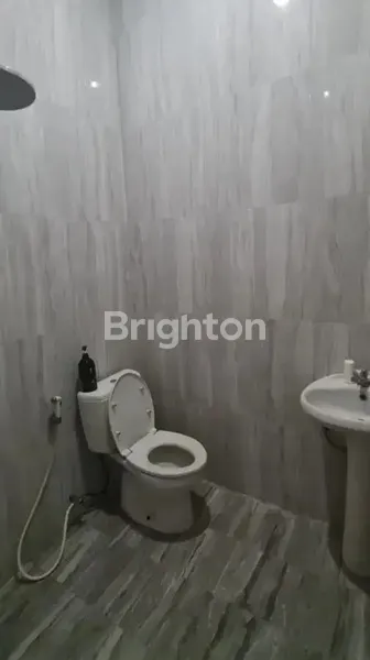 image RUMAH PALM SPRING REGENCY LEBAR 9 METER, TERAWAT SIAP HUNI  (5)