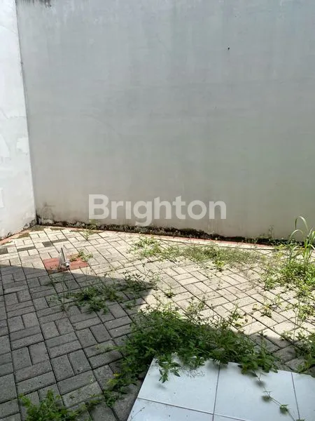 image RUMAH JL MONGINSIDI SIDOARJO, LOKASI TENGAH KOTA (6)