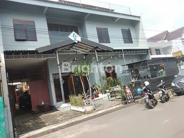 image RUMAH DAN LAPANGAN FUTSAL BESAR DEKAT DENGAN RS. RAJAWALI BANDUNG (1)