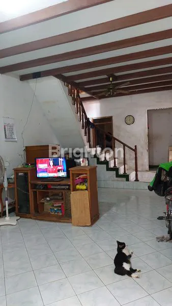 image RUMAH MASUK GANG PALMERAH KEMANGGISAN JAKARTA BARAT  (1)