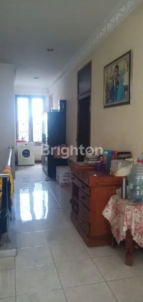 image RUMAH 2 LANTAI DI PERUM BABATAN PILANG RAYA, BABATAN, KEC WIYUNG, SURABAYA (7)