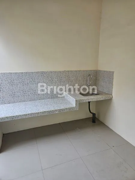 image ROYAL EMRAN KEDAMEAN GRESIK (2)