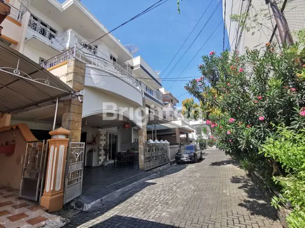 image RUMAH MEWAH DALAM KOMPLEK ELITE (2)