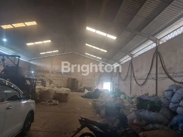 image GUDANG, SURAT IJIN LENGKAP, LOKASI STRATEGIS DI DAERAH BENOWO (2)