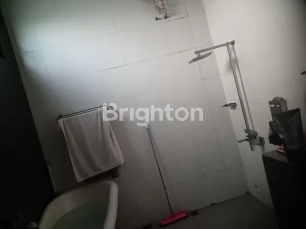 image RUMAH DUA LANTAI BOULEVARD (4)