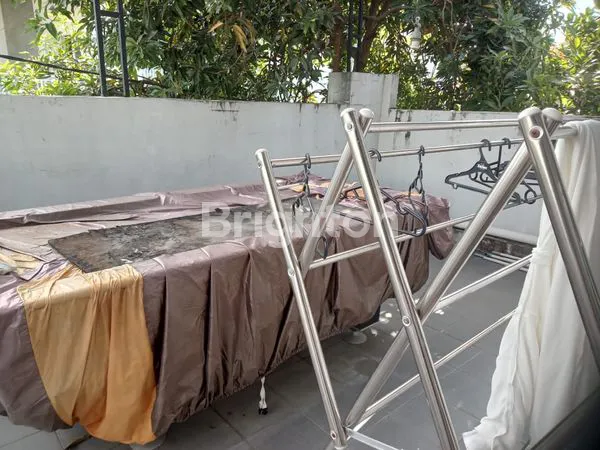 image RUMAH DUA LANTAI BOULEVARD (7)