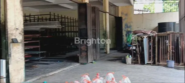 image STRATEGIS: TOKO + RUMAH, AKSES MUDAH (3)