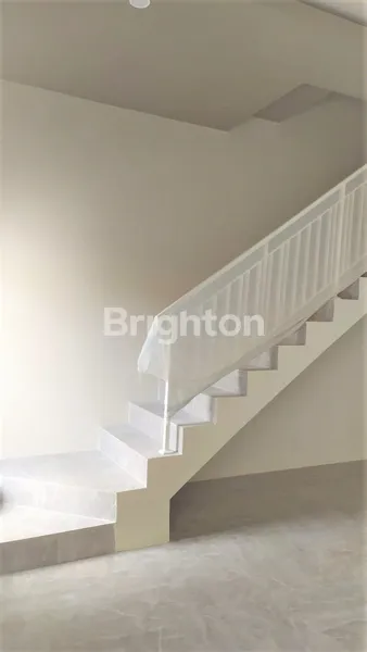 image RUMAH MINIMALIS NEW GRESS DI RUNGKUT ASRI READY 2 UNIT (5)