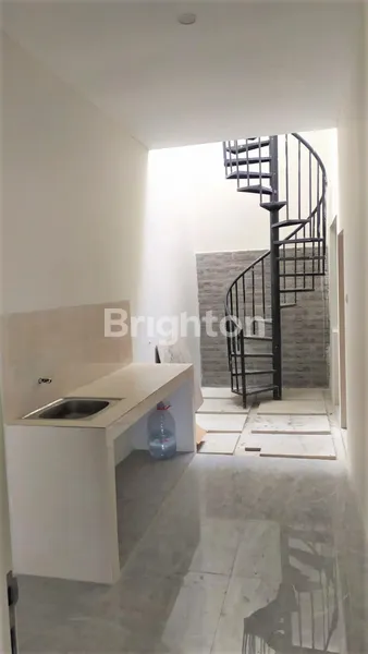 image RUMAH MINIMALIS NEW GRESS DI RUNGKUT ASRI READY 2 UNIT (8)