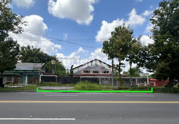 image GUDANG DI SOLO DAERAH STRATEGIS COLOMADU SOLO BARAT DEKAT DENGAN PINTU TOL KLODRAN (1)