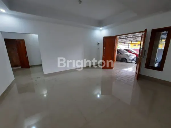 image RUMAH MEWAH KEBAKRAMAT MURAH MERIAH (3)