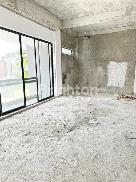 image GIVENCY ONE TYPE CHANNEL UK 11 X 22 M 3,5 TINGKAT (7)