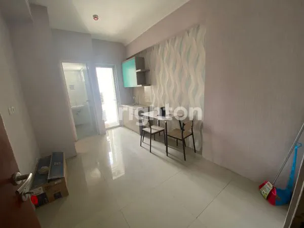 image APARTEMEN GUNAWANGSA MERR SEMI FURNISHED SHMRS SURABAYA HARGA TERMURAH (1)