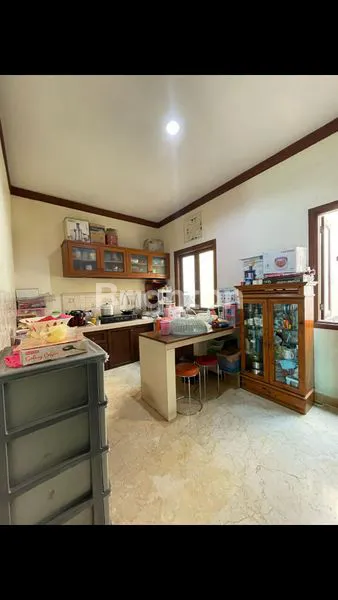 image RUMAH 2 1/2 LANTAI DEPAN SEKOLAH KESATUAN BOGOR (7)