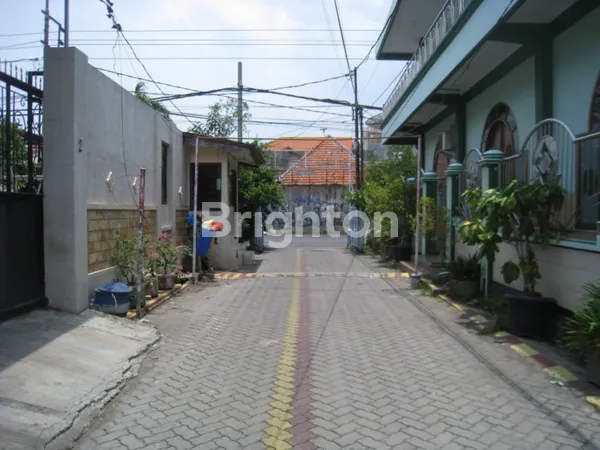 image JUAL RUMAH BERPERABOTAN SIAP HUNI DI PETEMON SIDOMULYO, SURABAYA. (3)