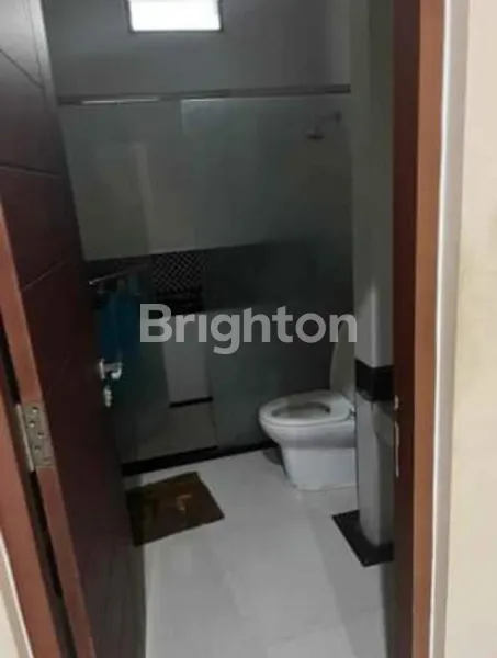 image JUAL RUMAH BERPERABOTAN SIAP HUNI DI PETEMON SIDOMULYO, SURABAYA. (8)