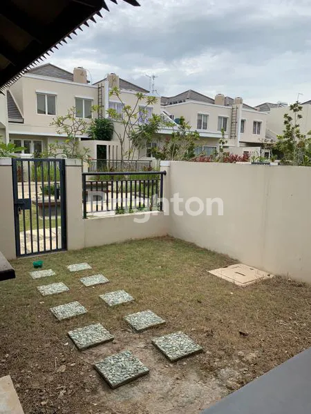 image RUMAH MEWAH. CANTIK. MURAH. DI ORCHAD PARK. BATAM KOTA (2)