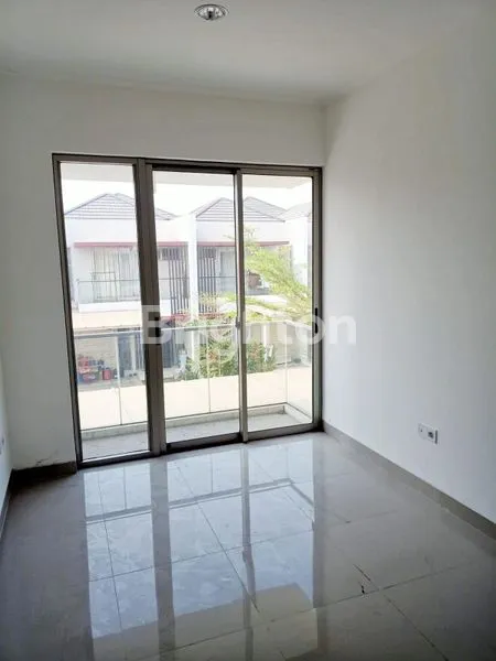 image MURAH!! RUMAH PIK 2 CLUSTER CLEVELAND UK.6X10M BRAND NEW, 2 LANTAI SIAP HUNI, SUDAH SHM BISA KPR (4)