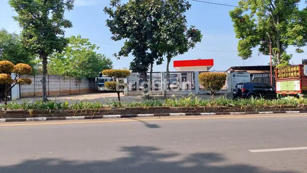 image DI JUAL / DISEWA  TANAH YANG STRATEGIS DI OEREMPATAN LAMPU MERAH BUBUKAK SEBRANG SUPERINDO (4)