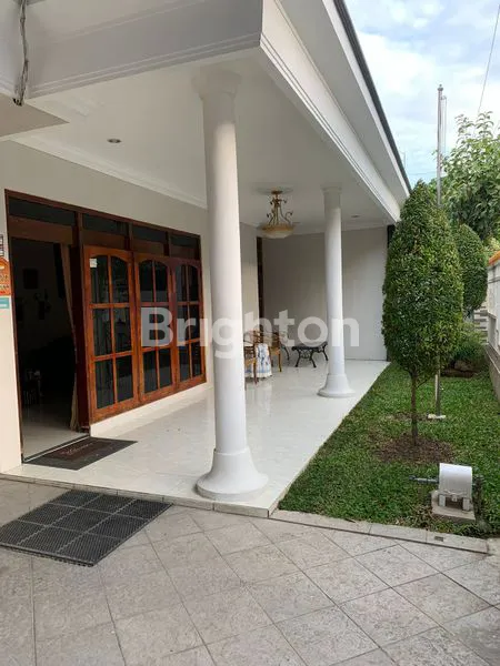 image JUAL RUMAH BESAR 2  LANTAI DI DAERAH BUNGA2 SUHAT KOTA MALANG (1)