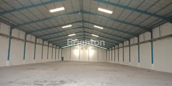 image GUDANG SIAP PAKAI READY 3 UNIT JEJER ROW LEBAR AKSES KONTAINER BUMI MASPION ROMOKALISARI (3)