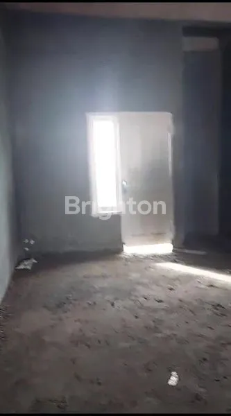 image RUMAH 2½ TINGKAT DALAM KOMPLEK MEDAN TIMUR (5)