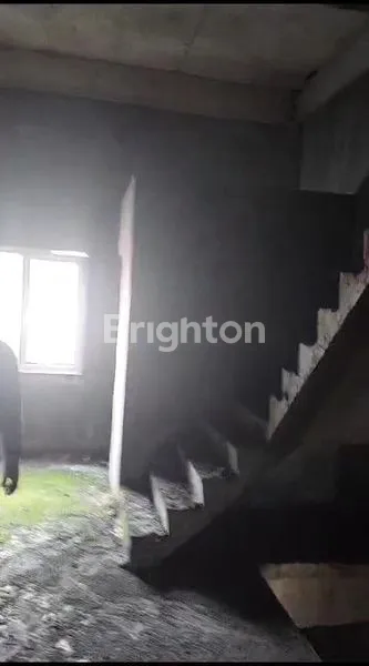 image RUMAH 2½ TINGKAT DALAM KOMPLEK MEDAN TIMUR (7)