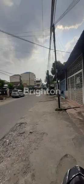 image RUMAH SIAP HUNI SEMI FURNISHED MEDAN PETISAH (6)