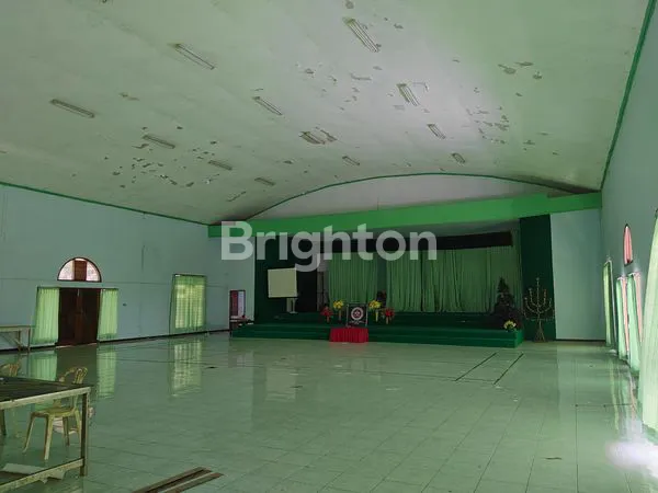 image RUMAH + GEDUNG LUAS LOKASI STRATEGIS DEKAT GOR JOYOBOYO KOTA KEDIRI (5)