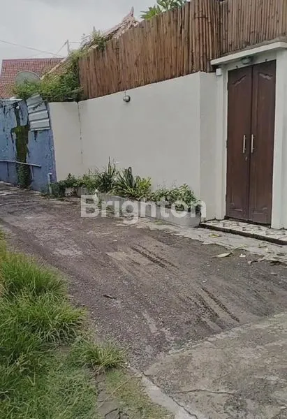 image HOT SALE TANAH 250M2 DI AREA VILLA SEMINYAK (3)