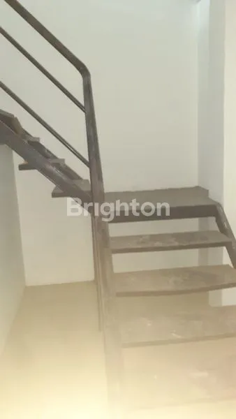 image RUKO DI PINGGIR JALAN RAYA LOKASI STRATEGIS DEKAT KE KOKAS ARAH SUDIRMAN TEBET JAKARTA SELATAN (5)