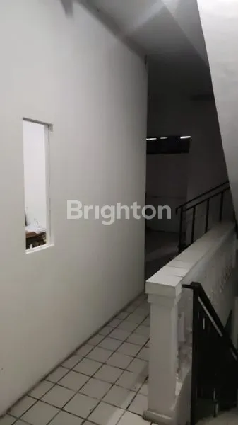 image RUMAH DI LATUMENTEN JAKARTA BARAT (2)