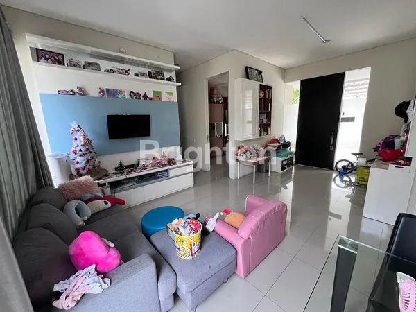 image TURUN HARGA PELICAN HILL CITRALAND SEMI FURNISHED BAGUS TERAWAT BARANG LANGKA JARANG ADA (6)
