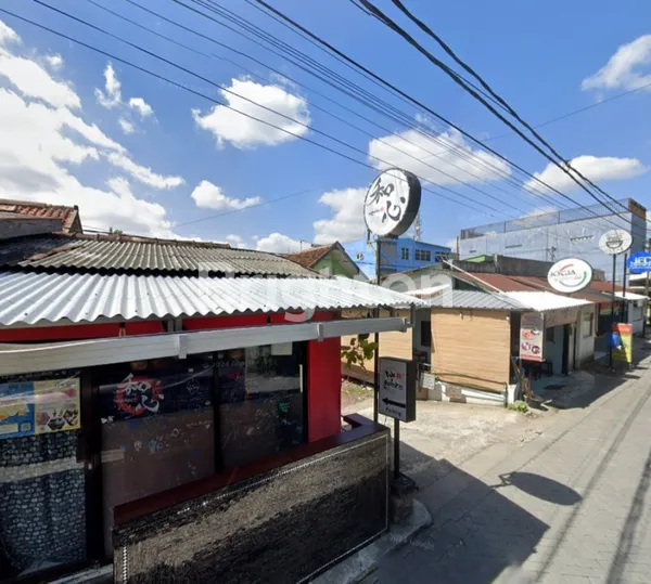 RUANG USAHA KOMERSIL DEKAT MC DONALD JALAN KALIURANG MLATI JOGJA SLEMAN DI YOGYAKARTA