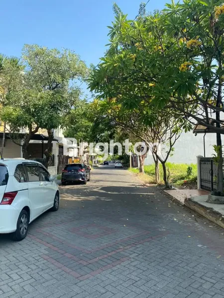 image ROW 3 MOBIL BENTUK KOTAK DKT PURI GALAXY,KERTAJAYA INDAH REGENCY 21,MANYAR KERTOADI,MANYAR KERTOARJO,DHARMAHUSADA INDAH,DHARMAHUSADA PERMAI,CENTRAL PARK KLAMPIS INDAH,WISMA MUKTI,VILLA ROYAL,VILLA WESTWOOD,VILLA RIVIERA,PALM BEACH,SAN DIEGO,SAN ANTONIO (4)