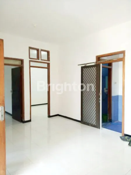 image RUMAH 2 KAMAR TIDUR DEKAT KAMPUS WIDYA MANDALA DAN UNAIR, SURABAYA (3)