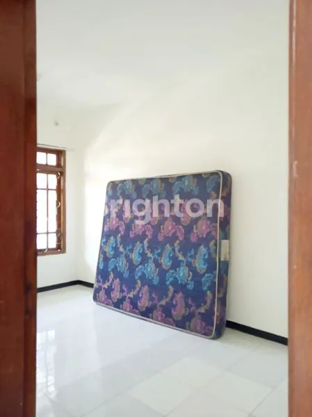 image RUMAH 2 KAMAR TIDUR DEKAT KAMPUS WIDYA MANDALA DAN UNAIR, SURABAYA (8)