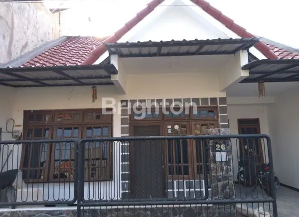 image RUMAH 2 KAMAR TIDUR DEKAT KAMPUS WIDYA MANDALA DAN UNAIR, SURABAYA (1)