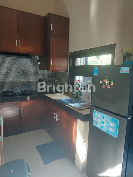 image RUMAH 1 LANTAI DENGAN KONDISI YANG TERAWAT BAIK DAN BERSIH, FULLY FURNISHED SIAP HUNI DILOKASI YANG TENANG DAN NYAMAN DALAM KOMPLEK PERUMAHAN AREA JALAN RAYA KAMPUS UNUD JIMBARAN (7)