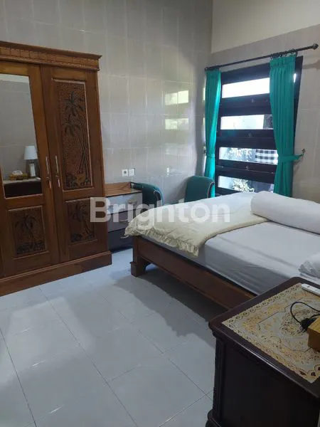 image RUMAH 1 LANTAI DENGAN KONDISI YANG TERAWAT BAIK DAN BERSIH, FULLY FURNISHED SIAP HUNI DILOKASI YANG TENANG DAN NYAMAN DALAM KOMPLEK PERUMAHAN AREA JALAN RAYA KAMPUS UNUD JIMBARAN (6)