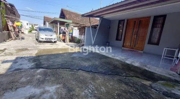 image RUMAH JATI JATEN DEKAT KOTA KARANGANYAR (2)