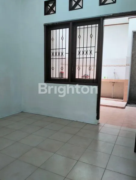 image RUMAH RAPI BERSIH SIAP HUNI DI TAMAN KENARI NUSANTARA DI PINGGIR JALAN RAYA ALTERNATIF CIBUBUR (6)