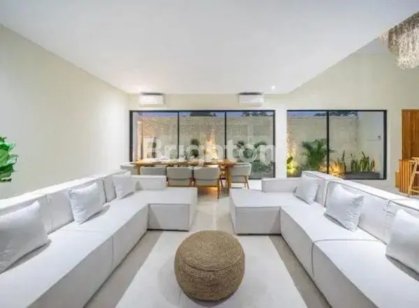 image LUXURY VILLA WITH SPACIOUS LAYOUT AND EXCLUSIVE FEATURES IN SEMINYAK BALI (3)