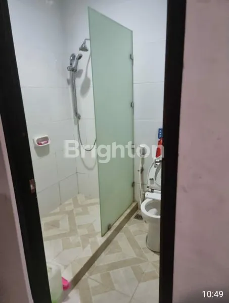 image RUMAH 2 LANTAI FURNISH SIAP HUNI DI KAWASAN ELITE KELAPA GADING (3)