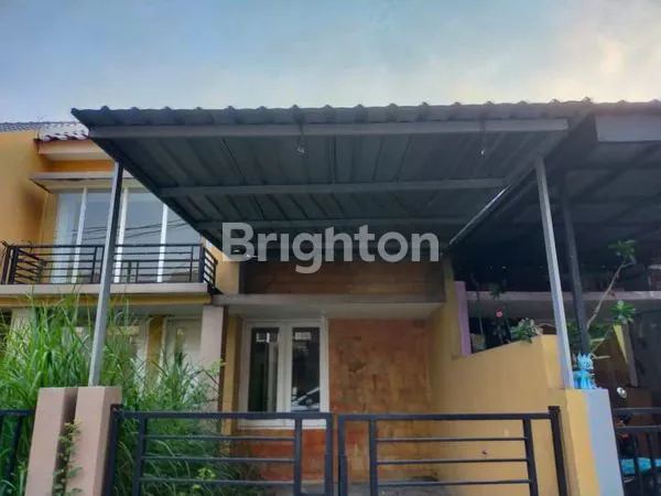 image PERUM GREEN LAKE - WONOREJO (1)