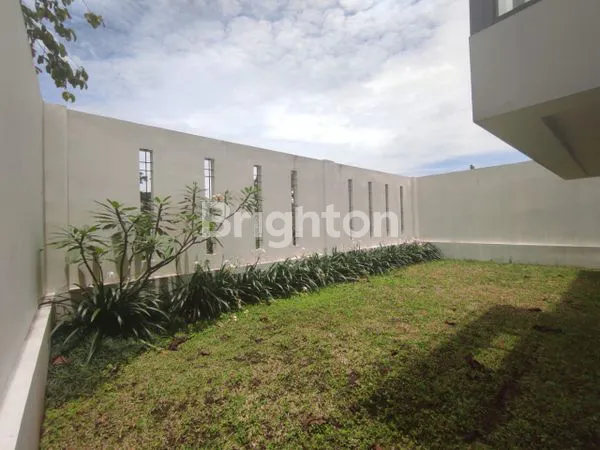 image RUMAH BARU MODERN TROPIS "KUMALA SHINTA" KOTA BARU PARAHYANGAN (5)